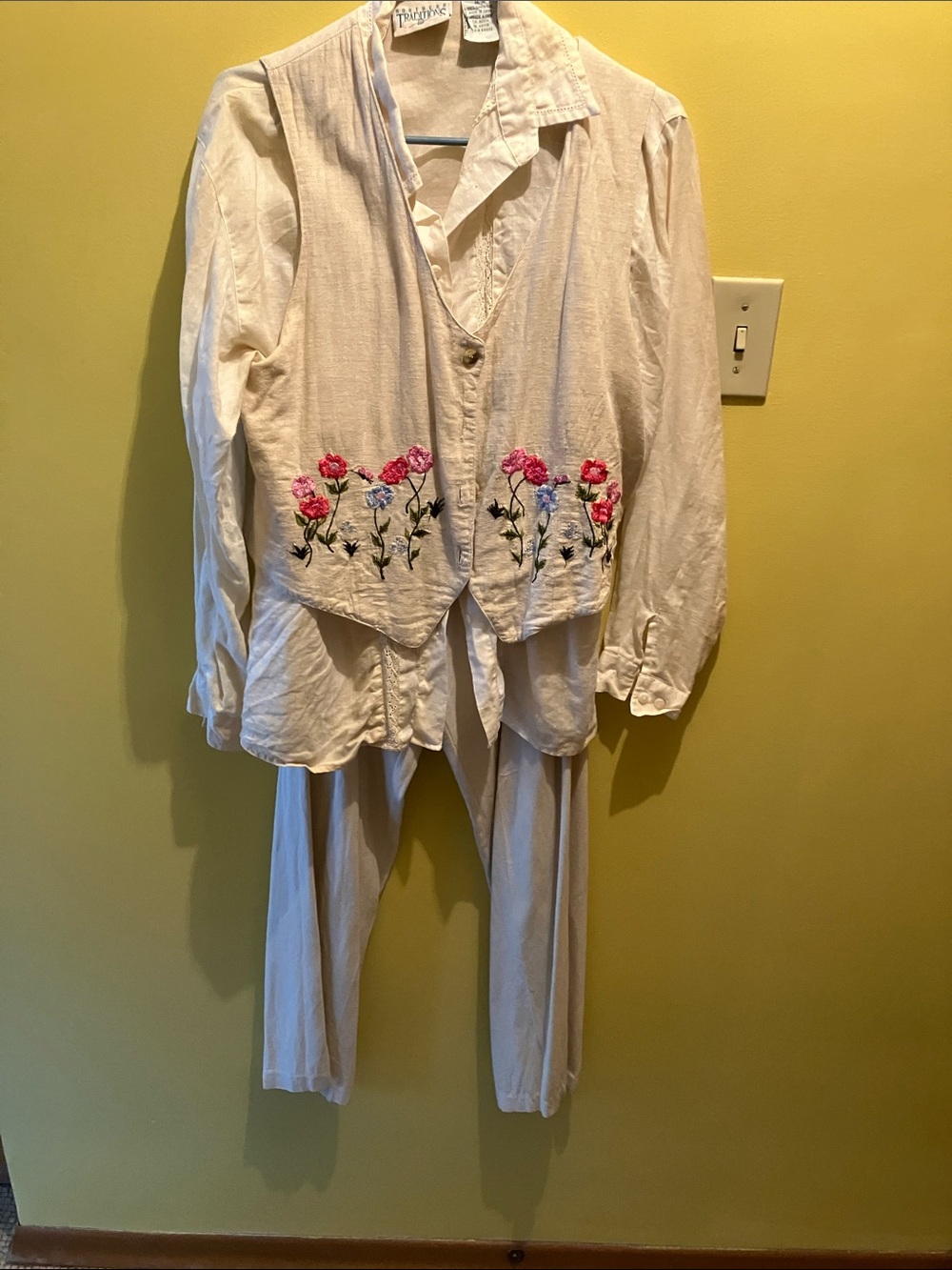 Northern Reflections Cream Embroidered Vest & Pants Set